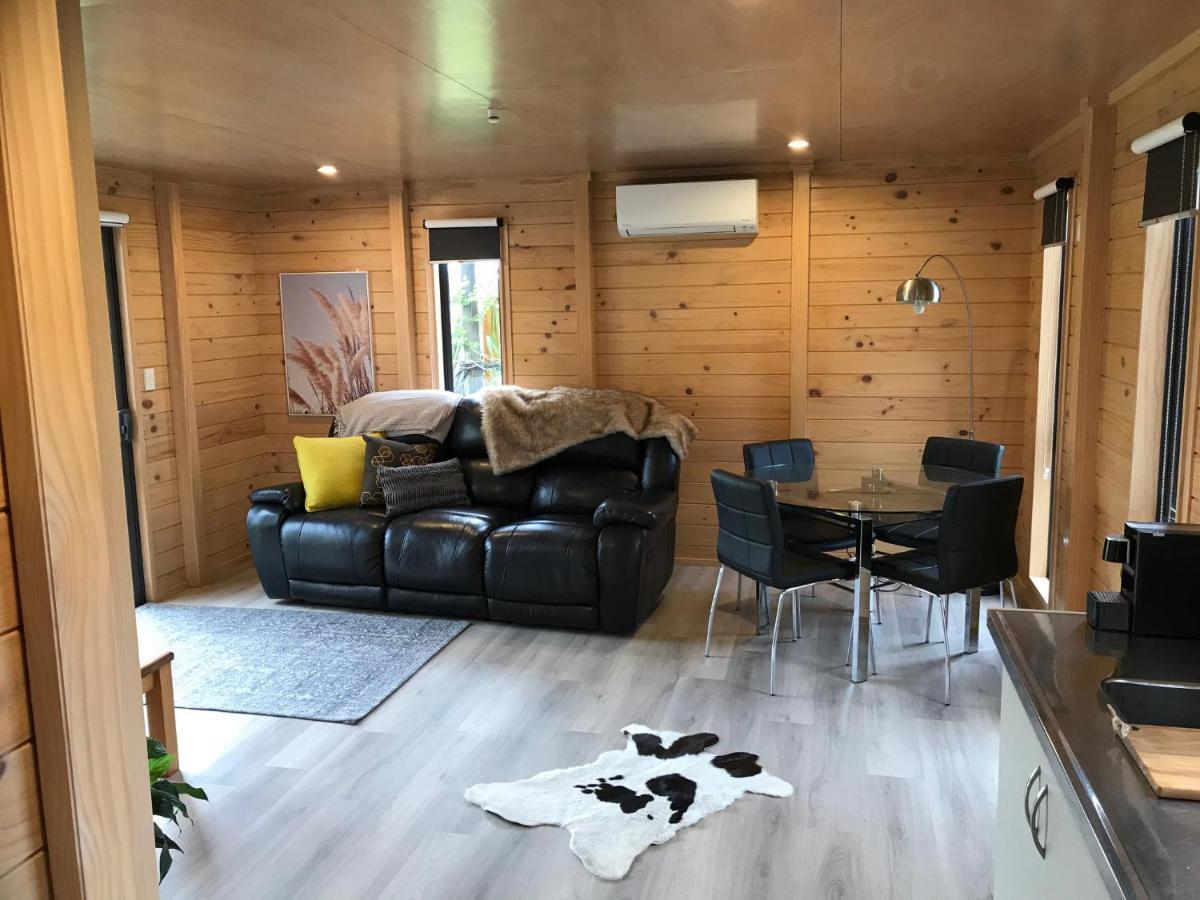 Aroha Anchor Apartment モトゥイーカ エクステリア 写真